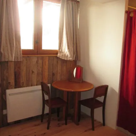בית נופש Le Chalet De La Conversaria